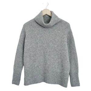 Aritzia Community Wool Plutarch Cowl Neck Sweater in Grey Size M